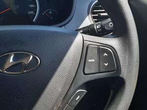 Hyundai Grand i10 1.0 Fluid - Image 10