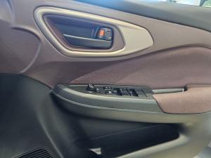 Toyota Starlet Cross 1.5Xs automatic - Image 13