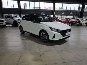 Hyundai i20 1.2 Fluid - Image 10