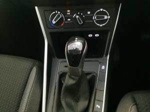 Volkswagen Polo hatch 1.0TSI Life auto - Image 17