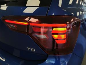 Volkswagen Polo hatch 1.0TSI Life auto - Image 19