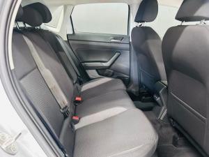 Volkswagen Polo hatch 1.0TSI Life auto - Image 11