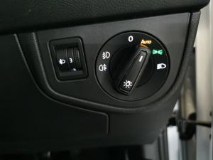 Volkswagen Polo hatch 1.0TSI Life auto - Image 22