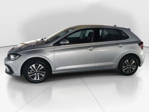 Volkswagen Polo hatch 1.0TSI Life auto - Image 4