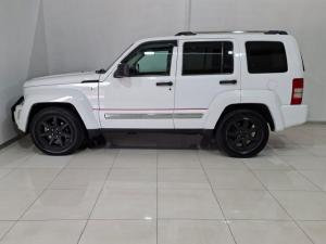 Jeep Cherokee 3.7L Limited - Image 2