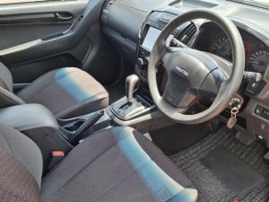 Isuzu D-Max 250 double cab Hi-Ride auto - Image 8