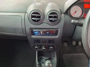 Nissan NP200 1.6i safety pack (aircon) - Image 10