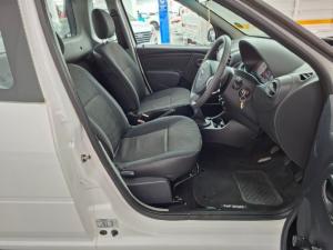 Nissan NP200 1.6i safety pack (aircon) - Image 8