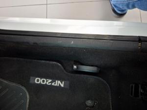 Nissan NP200 1.6i safety pack (aircon) - Image 9