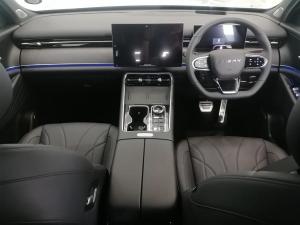 Chery Tiggo 9 1.5T CSH Plug-In Hybrid Vanguard AWD - Image 17