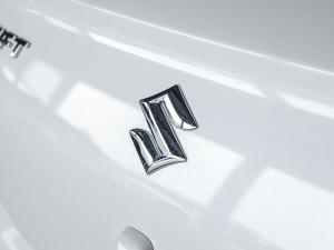 Suzuki Swift 1.2 GLX auto - Image 17