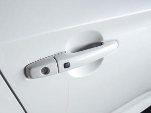 Suzuki Swift 1.2 GLX auto - Image 22