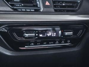 Suzuki Swift 1.2 GLX auto - Image 27