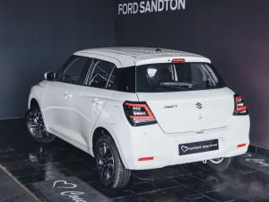 Suzuki Swift 1.2 GLX auto - Image 4