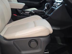 Mahindra XUV700 2.0T AX7 - Image 14