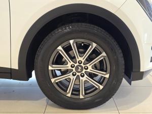 Mahindra XUV700 2.0T AX7 - Image 18