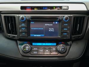 Toyota RAV4 2.5 AWD VX - Image 14