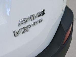 Toyota RAV4 2.5 AWD VX - Image 21