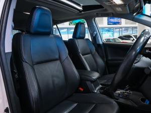 Toyota RAV4 2.5 AWD VX - Image 4