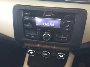 Nissan Magnite 1.0 Visia manual - Image 9