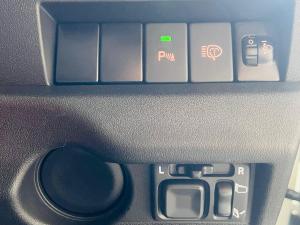 Suzuki Jimny 1.5 GLX AllGrip 5-door auto - Image 13