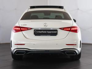 Mercedes-Benz C-Class C200 Avantgarde - Image 11