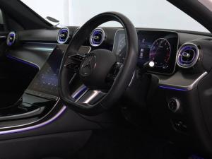 Mercedes-Benz C-Class C200 Avantgarde - Image 23