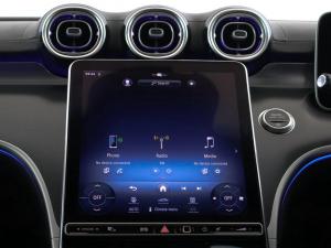 Mercedes-Benz C-Class C200 Avantgarde - Image 28