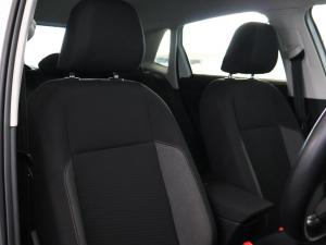 Volkswagen Polo hatch 1.0TSI Life auto - Image 18