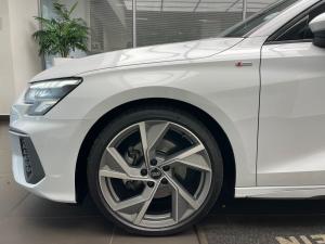 Audi A3 sedan 40TFSI S line - Image 6