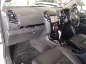 Isuzu mu-X 3.0 - Image 7