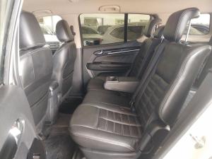 Isuzu mu-X 3.0 - Image 9