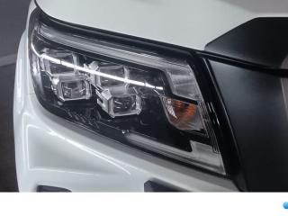 Nissan Navara 2.5DDTi double cab Stealth