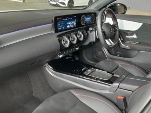 Mercedes-Benz CLA CLA200 Progressive - Image 12