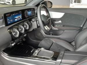 Mercedes-Benz CLA CLA200 Progressive - Image 13