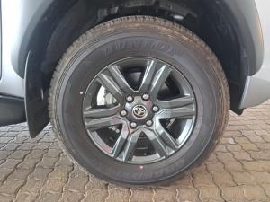 Toyota Hilux 2.4GD-6 double cab Raider auto - Image 9