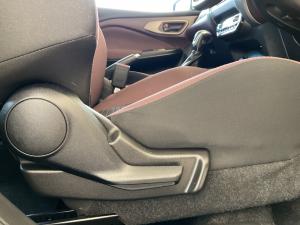 Toyota Starlet Cross 1.5 XS auto - Image 19