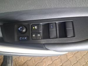 Toyota Corolla Cross 1.8 XR - Image 10