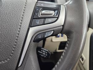 Toyota Land Cruiser Prado 2.8GD VX-L - Image 9