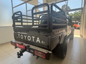Toyota Land Cruiser 79 4.5D-4D V8 double cab LX - Image 2