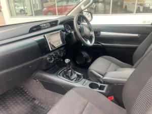 Toyota Hilux 2.4GD-6 4x4 SRX - Image 7