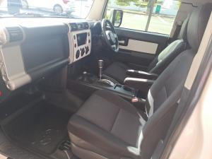 Toyota FJ Cruiser FJ Cruiser - Image 7