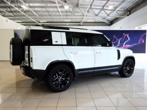 Land Rover Defender 110 D240 HSE - Image 10