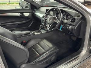 Mercedes-Benz C-Class C180 coupe auto - Image 13