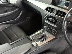 Mercedes-Benz C-Class C180 coupe auto - Image 19