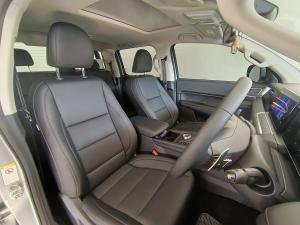 GWM P300 2.4T double cab LT 4x4 - Image 8