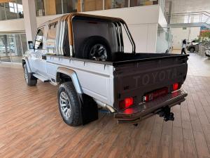 Toyota Land Cruiser 79 4.5D-4D LX V8 single cab - Image 7