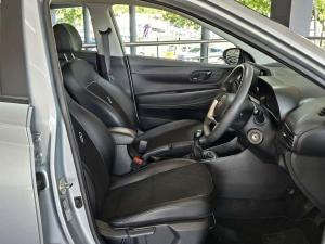 Hyundai i20 1.2 Motion - Image 10