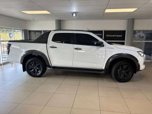 Isuzu D-Max 3.0TD double cab V-Cross - Image 6