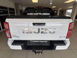 Isuzu D-Max 3.0TD double cab V-Cross - Image 8